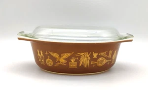 Cazuela marrón Early American Pyrex 043-03 1 1/2 QT con tapa transparente 943C 6 - Imagen 1 de 7