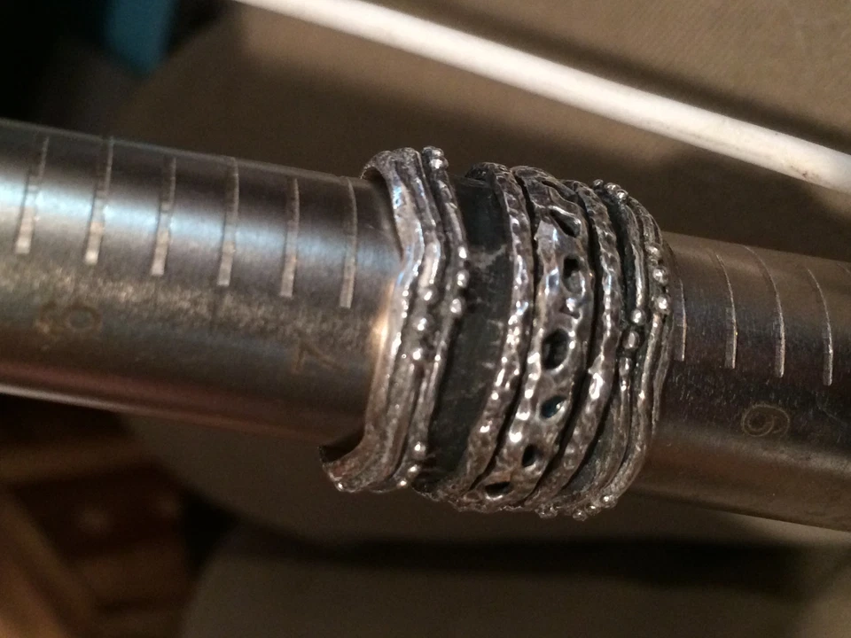 Silver spinning ring  size 7.50 hammered silver  Seanoy jewelry Israeli - Image 1 of 4