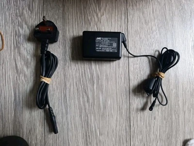 Original JVC AP-V10A AC Adapter for JVC Everio Camcorders w. UK Plug - Image 1 of 3