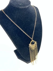 Large Triangle Pendant With Fringe Gold Tone Chain 24" - Picture 1 of 5