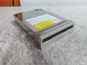 Power Tested Only Sony SMO-F551 5.25" MO Disk Drive 50-Pin SCSI AS-IS - Afbeelding 1 van 6