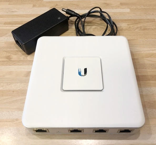 Ubiquiti UniFi Security Gateway, USG, difettoso? NP 230 EUR da 1 euro - Immagine 1 di 1