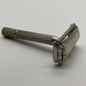 Rasoio di sicurezza vintage 1952 apertura Gillette X-4 - Reg US Pat Off Made in USA - Foto 1 di 9