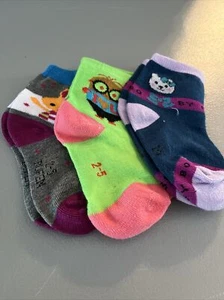 Kids Decorative Ankle Socks Fits Size S Ages  2-5 Brand New - Picture 1 of 1
