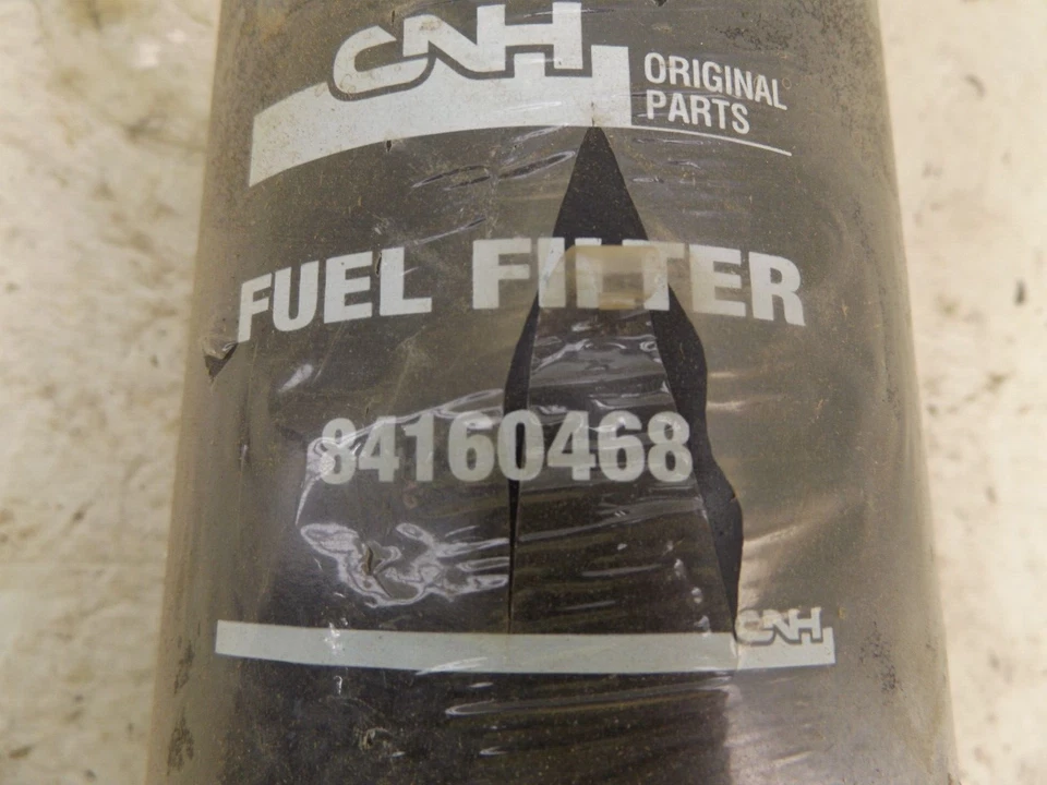 OEM GENUINE NOS CASE IH 84160468 Filter - Image 1 of 1