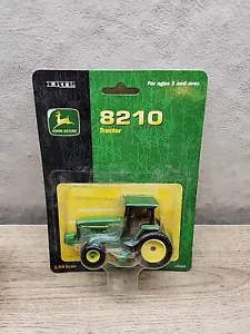 1/64 John Deere 8210 Tractor - Picture 1 of 2