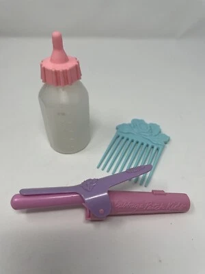 PARCHE DE REPOLLO 1991 RIZADOR DE PELO PLÁSTICO PARA NIÑOS + PEINE + BOTELLA 3 PIEZAS CPK Foto 1 de 4