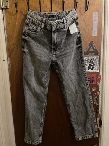 Boys Old Navy Acid Wash Jeans Size 10 - Picture 1 of 8