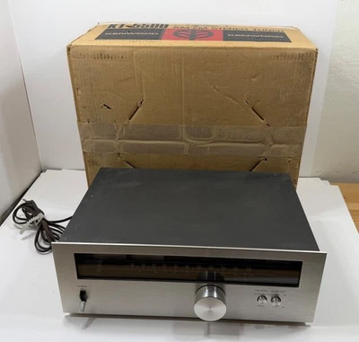 Kenwood Vintage Stereo Tuner Model KT-5500 AM-FM Made in Japan in factory Box - Image 1 of 4