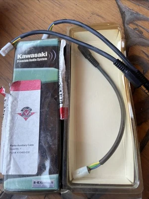 Divisor de radio Kawasaki Vulcan 1600 Nomad 2005-2008 - K10400-030 Foto 1 de 4