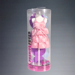 VINTAGE 2004 MATTEL BARBIE FASHION FEVER PINK RUFFLE DRESS-HEELS+BAG #G9002-0718 - Picture 1 of 4