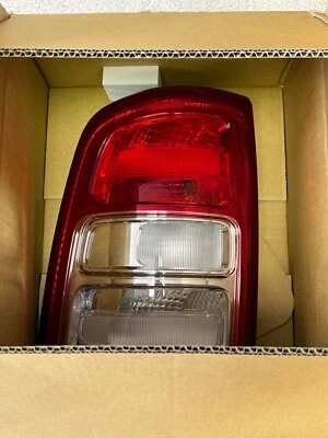 2019-2024 DODGE RAM  2500/3500 Tail Lamp, Left Foto 1 de 4