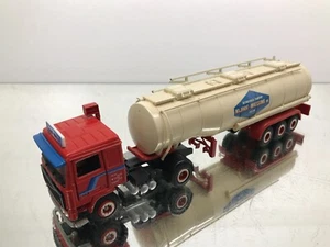 TEKNO HOLLAND VOLVO F12 NIJHOF WASSINK TANK TRAILER -RED 1:50- FAIR - V97 - Imagen 1 de 9