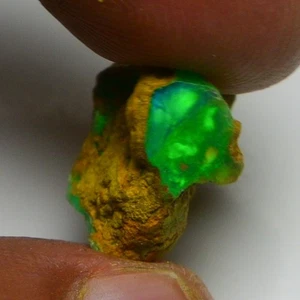 Rare Green Opal Rough 8.00 Cts Natural Ethiopian Welo Opal Raw, Jewelry Grade - Picture 1 of 13