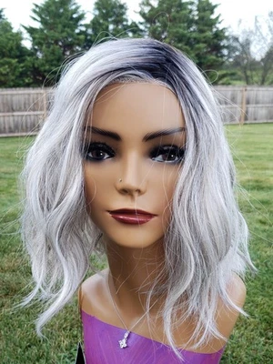 Peluca Belle Tress Califia Cromada NUEVA con etiquetas PIEZA MONOFILAMENTO FRONTAL DE ENCAJE Foto 1 de 4