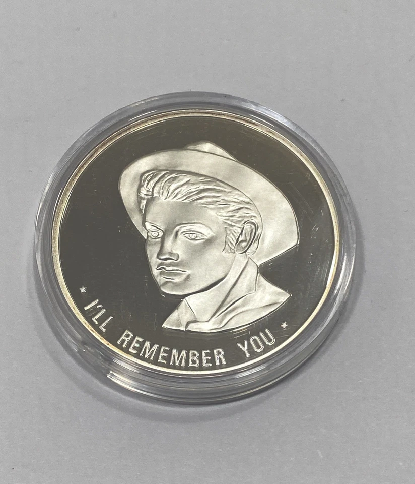  Elvis 1 ounce .999 Silver Round.  Low Mintage. Royal Canadian Mint-RARE - Image 1 of 4