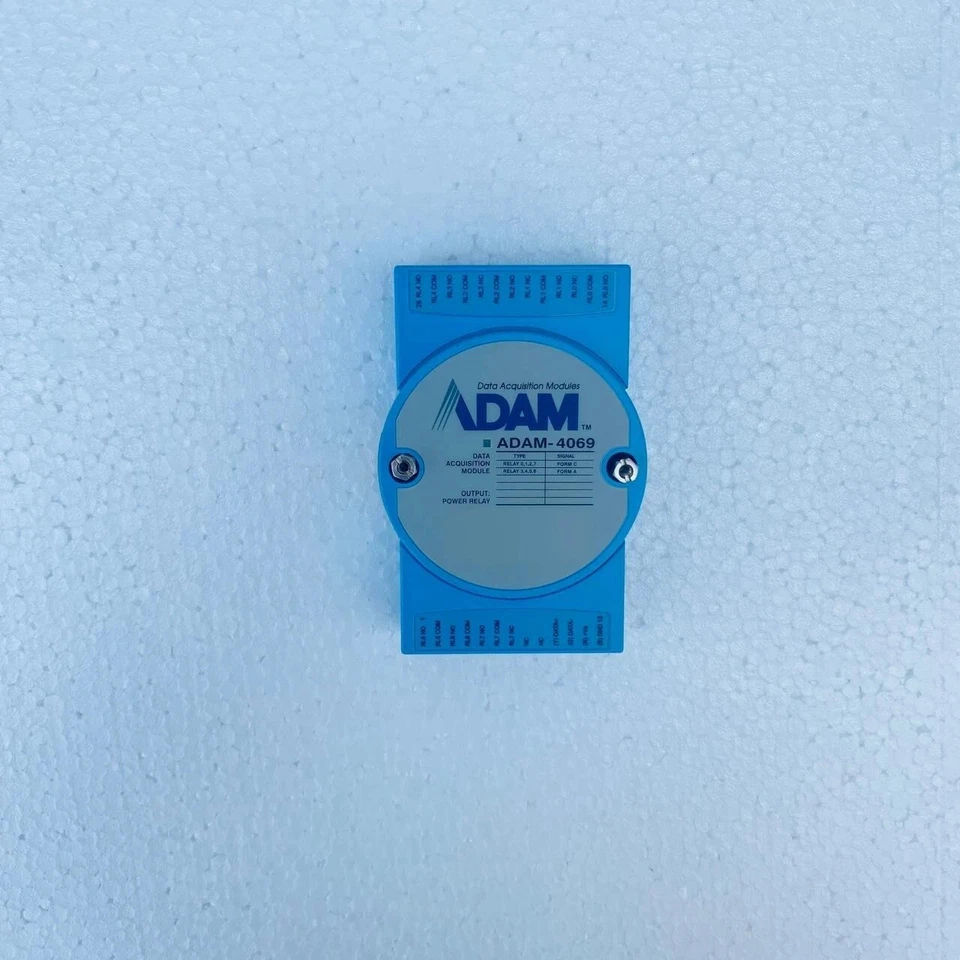 Advantech ADAM-4069 8ch Power Relay - Image 1 of 4