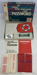 1984 Passwort Spiel 23. Ausgabe von Milton Bradley vollständig guter Zustand KOSTENLOSER VERSAND - Bild 1 von 6