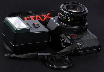 Pentax P3 Black 35mm Film SLR c/w smc Pentax-A 50mm f/2 Lens & AF200SA Flash Kit - Image 1 of 4