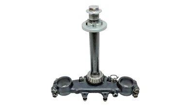 Forcella inferiore Yamaha DT125LC 1984 34Y - Immagine 1 di 4