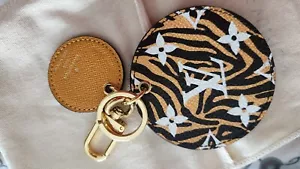 Louis Vuitton Monogram BAG CHARM Key Holder Black Caramel Havana - Picture 1 of 14
