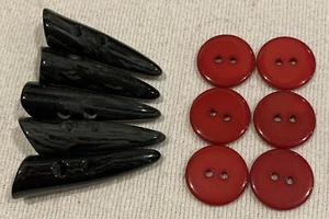 Black/Gray Resin Buttons 5 + Red Plastic Round Buttons 6 from Storybook Knits - Picture 1 of 7