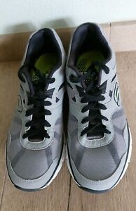 Skechers Lightweight, sportlicher Sneaker mit Flexsohle, grau, Gr. 42 / UK 8