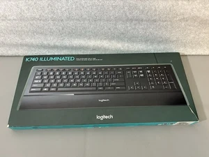 Teclado iluminado Logitech K740 caja abierta sin usar todavía en plástico - Imagen 1 de 24