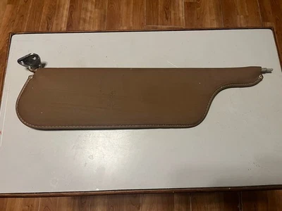 Parasol lateral del conductor Ford Ranchero 1973-79 Foto 1 de 4