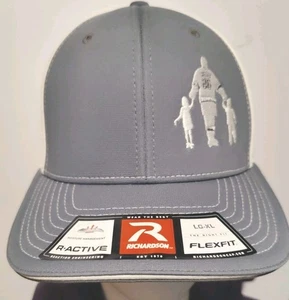 Richardson LG-XL Flexfit Cap grau & weiß Netzrücken / Neu - Bild 1 von 6