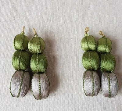 RECORTES OLEADOS 2 PARES 3 CUENTAS COLOR GRIS/VERDE/VERDE REF 24.3PGVV Foto 1 de 3