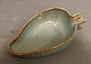 Cuenco de cerámica vintage S Ballard Vermont hoja forma pimienta mediados de siglo - Imagen 1 de 9