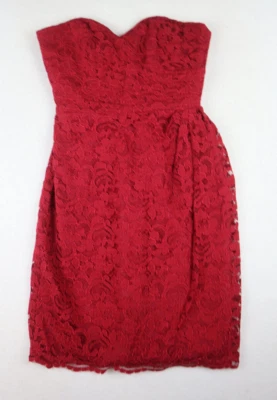 VESTIDO FEMININO SEM ALÇAS NAMORADA DE RENDA VERMELHA - DAVID'S BRIDAL - TAMANHO 2 - Imagem 1 de 4