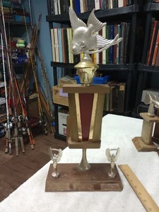 trofeo de pesca vintage - Imagen 1 de 7