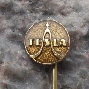 Antique Gold Coloured Enamel Tesla Electronics Company Sine Wave Logo Pin Badge  - Picture 1 of 3