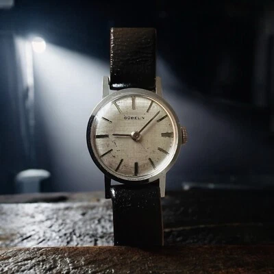 Raro hallazgo - Reloj mecánico redondo de Gübelin de Suiza Foto 1 de 4