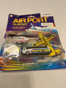 Giocattolo vintage e raro anni 90: Diecast Airport Play Set nuovo in confezione 616591600002 - Foto 1 di 7