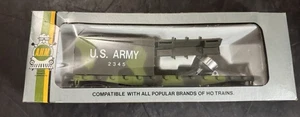 AHM - US Army - 50' Flat car w/Spot Light # 2345 - Picture 1 of 13