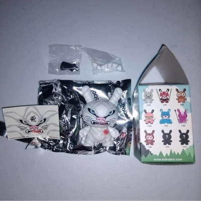 Kidrobot Dunny Endangered Series Sket One Swipe Tiger 3" Rare - Image 1 of 2