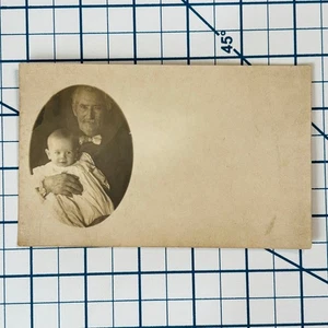 RPPC Vintage Echt Foto Postkarte Uropa Ludlow & Baby Freeport MI - Bild 1 von 3