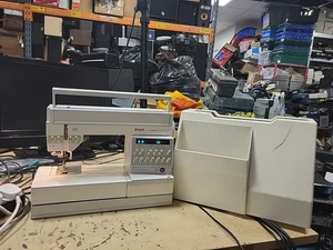 Pfaff Creative 1475 CD Sewing Machine - Not Fully Tested - Picture 1 of 18