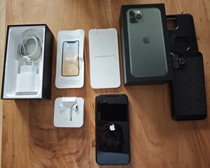 Apple iPhone 11 Pro 64 GB und Quad Lock ( Halterung, Case für Fahrrad, Motorrad) - Bild 1 von 20