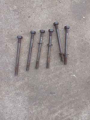 Cz250 Cylinder Studs — 第 1/2 张图片