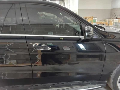 Used Front Right Door Assembly Front fits: 2013 Mercedes-benz Mercedes ml-class Foto 1 de 4