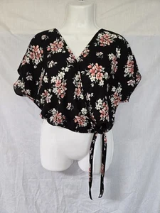 Wild Love Women's Size M Crop Top Tie To Side NWOT - Picture 1 of 9