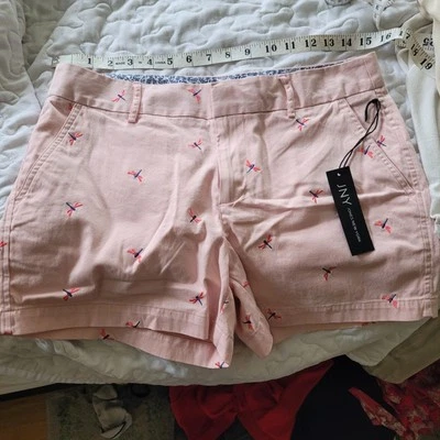 Jones New York Pink Embroidered Dragonfly Shorts Mid Rise. Size 6 - Image 1 of 2