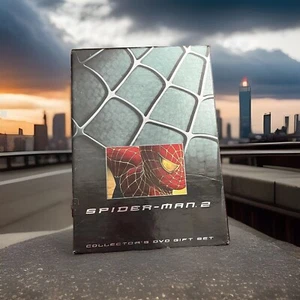 Spider-Man 2 DVD, 2004, 2-Disc Giftset Doc Ock Peter Parker Comics Stan Lee - Picture 1 of 22