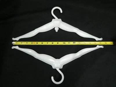 Perchas de ropa vintage de plástico arriesgado novedad hombre/mujer desnudo #5whz Foto 1 de 4