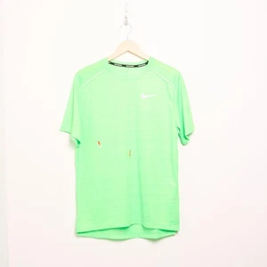 NIKE Miler 1.0 T-Shirt Men's Green SIZE M - Picture 1 of 6