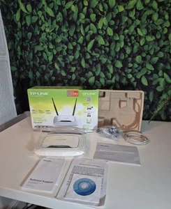 TP-Link TL-WR841N Wireless N WiFi Router 300Mbps 4-Port WPS White - Picture 1 of 3
